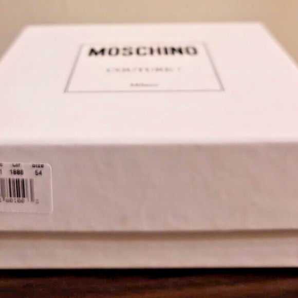 NOT FOR SALE Moschino Rainbow Logo Buckle Leather Belt Size 54 (US size 38) - Picture 4 of 4